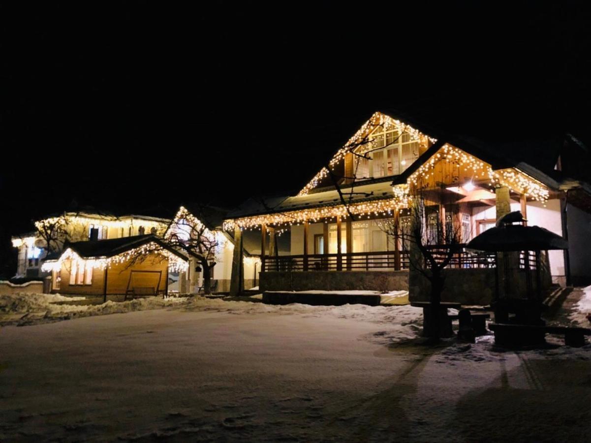 Cottage Familiya Verkhovyna Εξωτερικό φωτογραφία
